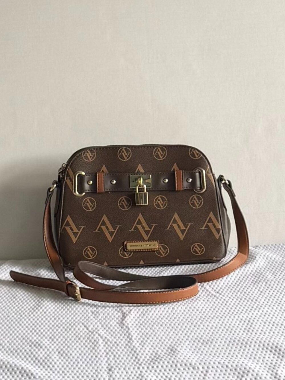 Adreinne Vittadini Collection Satchel Adjustable Crossbody